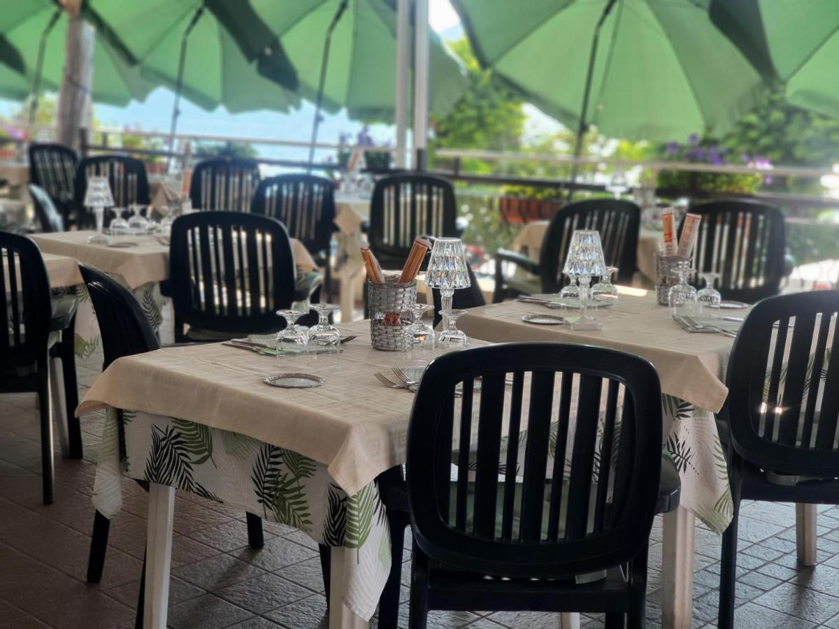 Hotel Merano เบรนโซเน ซูล การ์ดา ภายนอก รูปภาพ